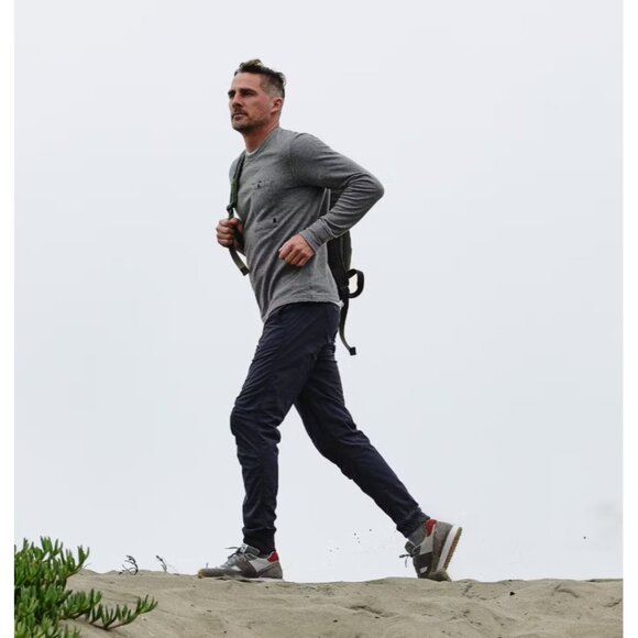 Relwen Mens Stretch Windpant Pull On Drawstring Athletic Cut Hiking Navy Medium - Picture 1 of 4